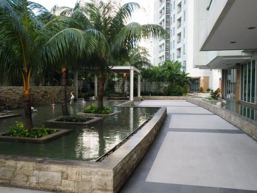 Kolam Taman