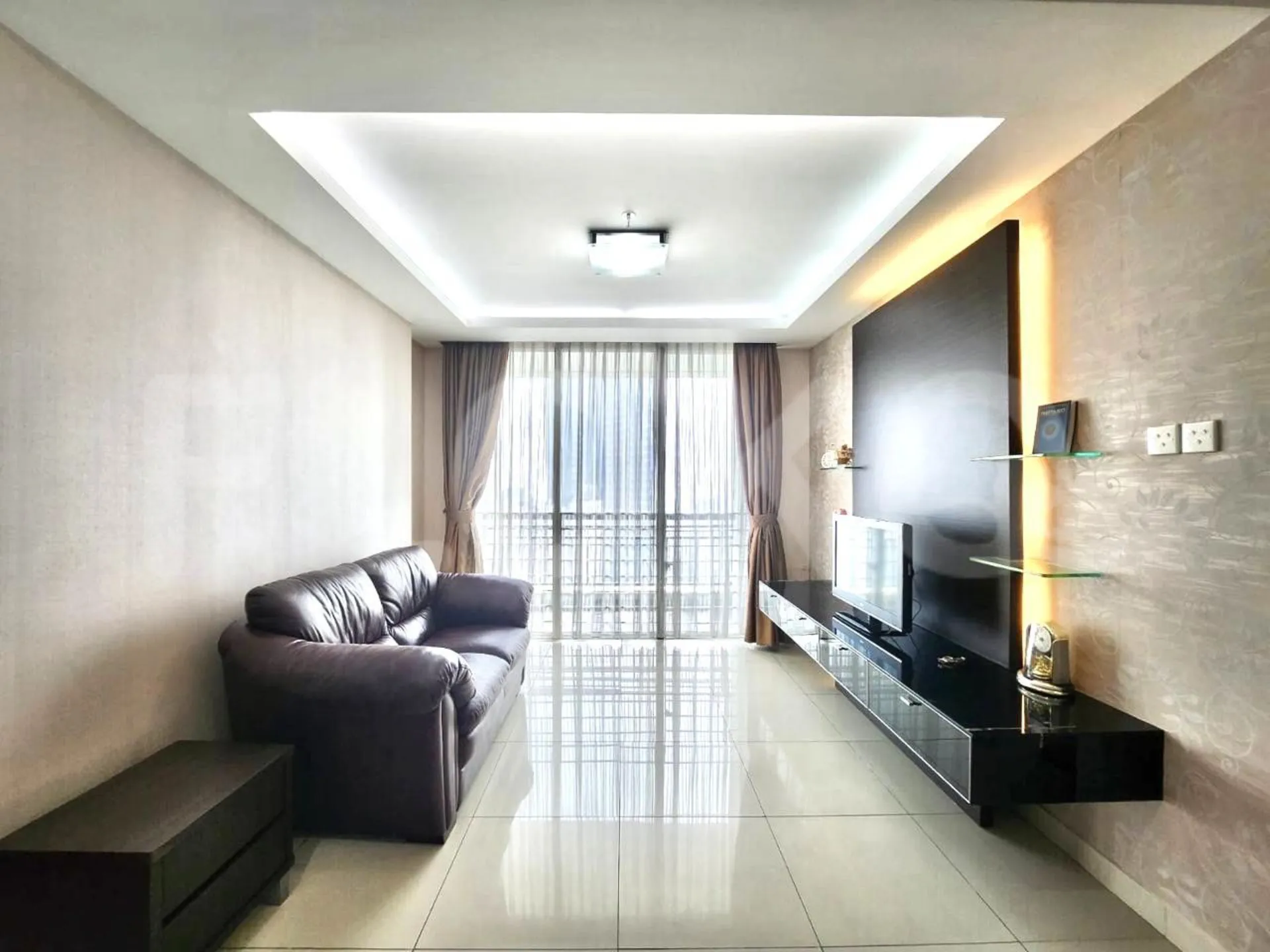 Interior unit 1