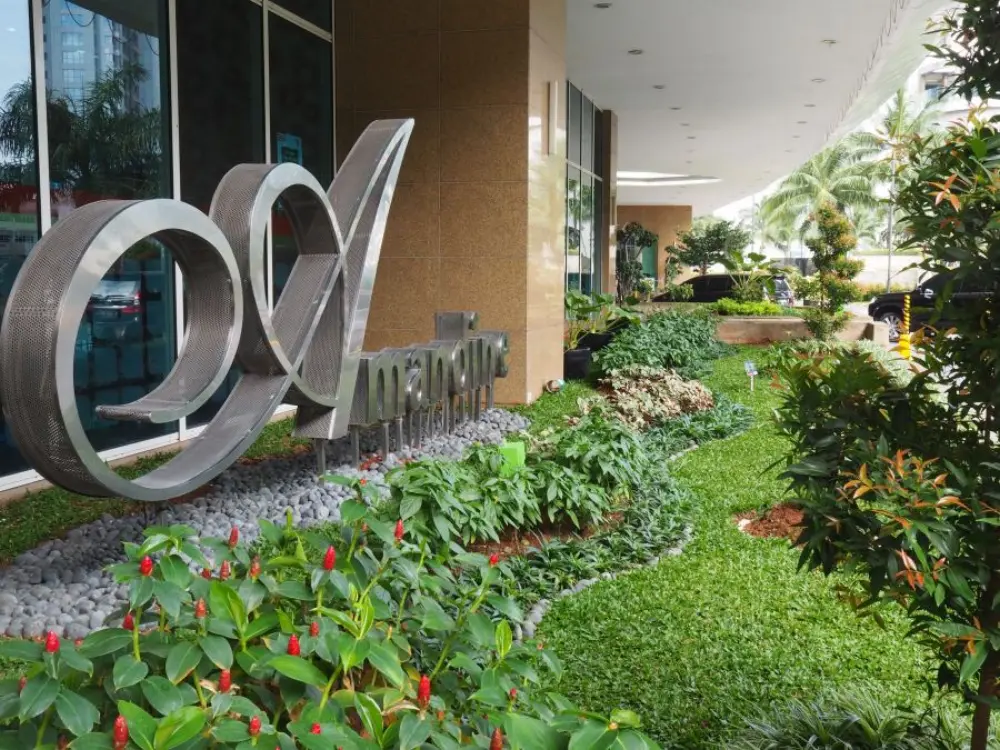 Lobby Entrance